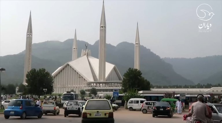 پاکستان به مهاجران تابعیت می دهد